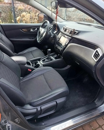 Nissan Qashqai cena 62000 przebieg: 119000, rok produkcji 2016 z Miechów małe 37